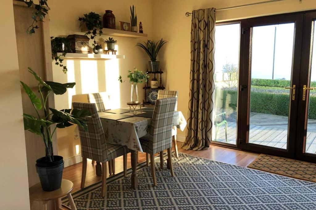 Whitehead Holiday Cottage Luaran gambar